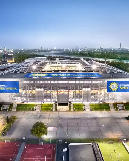 Drohnenaufnahme: Die MERKUR Spiel-Arena in Düsseldorf