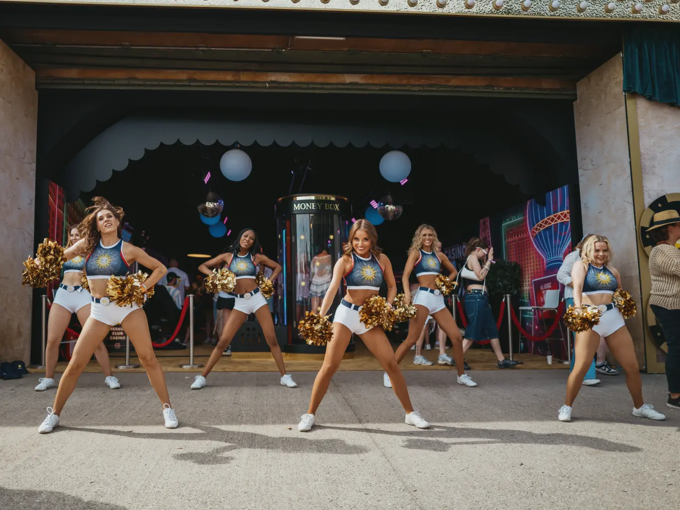 MERKUR CLUB CASINO - San Hejmo 2025 - Unsere Cheerleader