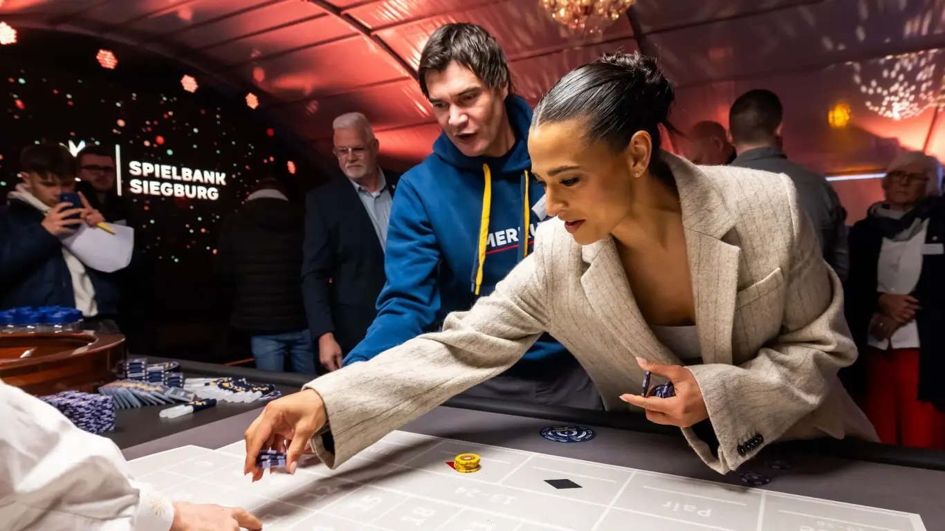 Bildergalerie: Der erste Spatenstich der MERKUR SPIELBANK Siegburg_2