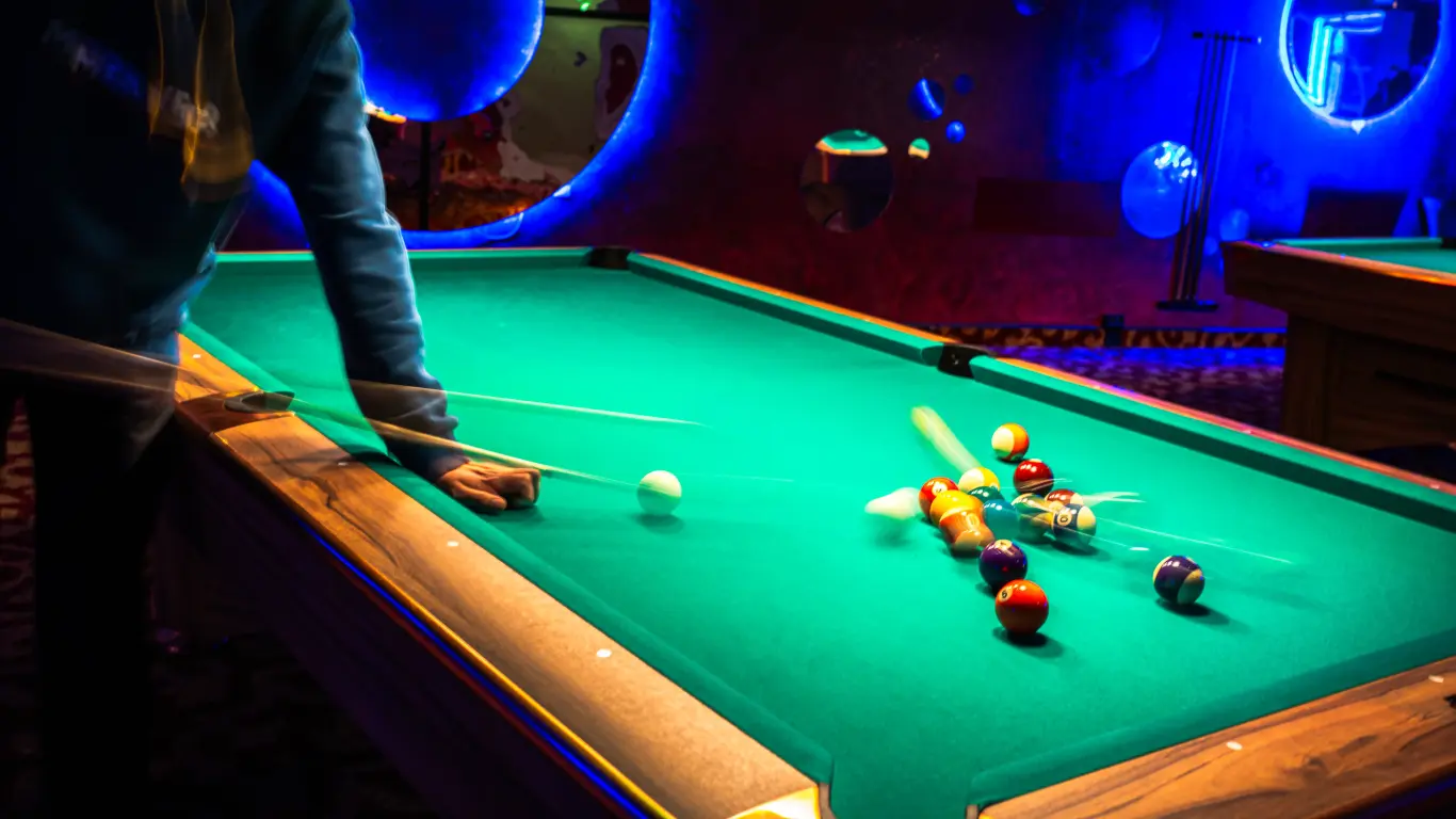 So startest du deine Billard-Partie in der MERKUR Spielhalle Braunschweig