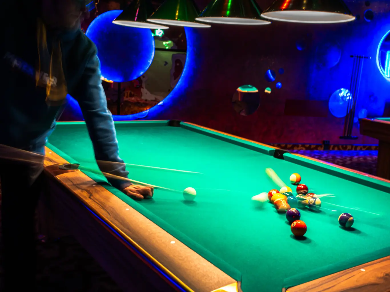 So startest du deine Billard-Partie in der MERKUR Spielhalle Braunschweig