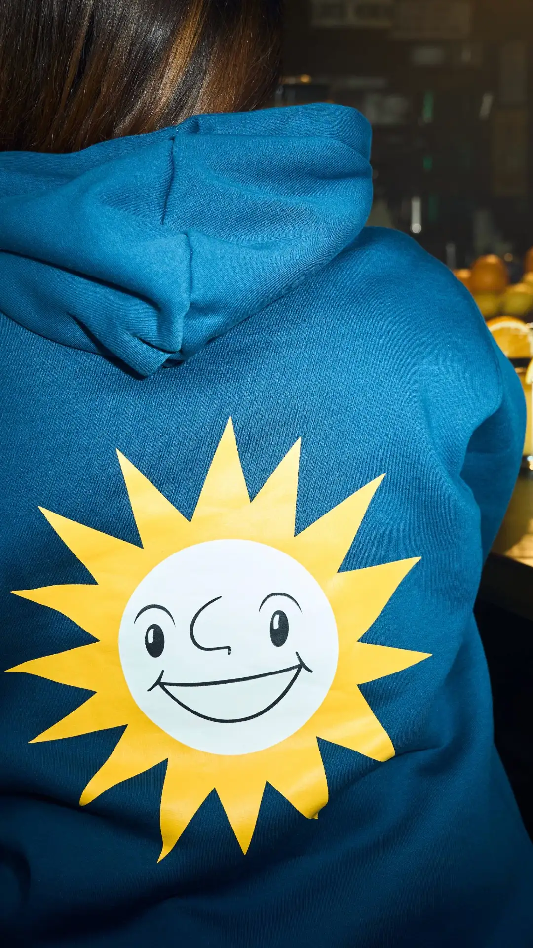 Wallpaper-MERKUR-Hoodie-hoch